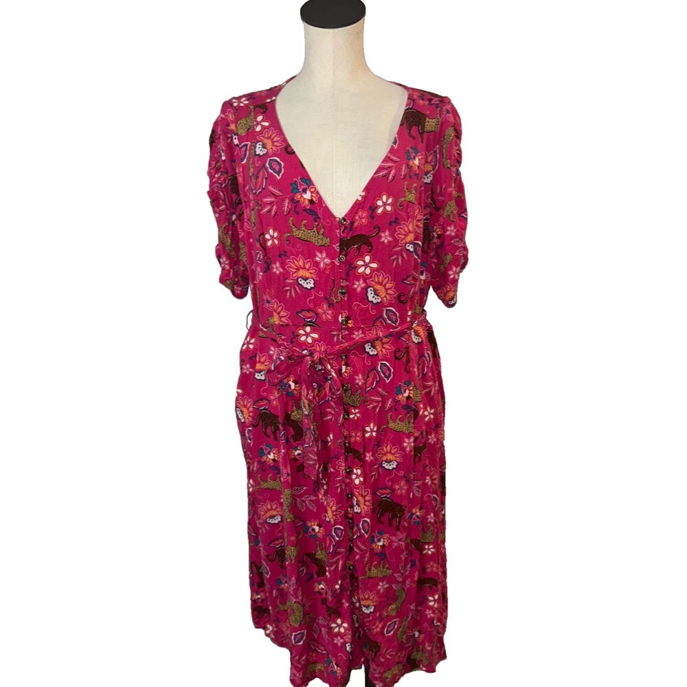 Torrid Women’ Midi Rayon Slub Button Up Tie Dress size 3X Tiger Cheetah Floral
